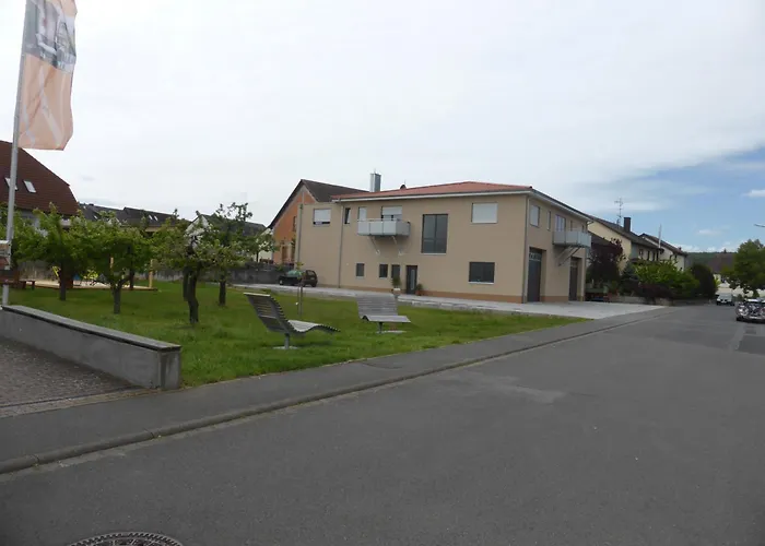Ferienwohnung Volkacher Str.10